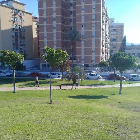 Апартаменты 4 Dorm Cerca De Playa Y Centro Ciudad Малага Экстерьер фото