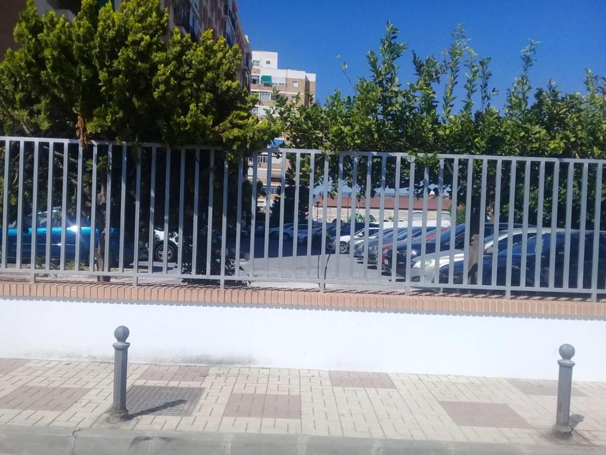 Апартаменты 4 Dorm Cerca De Playa Y Centro Ciudad Малага Экстерьер фото